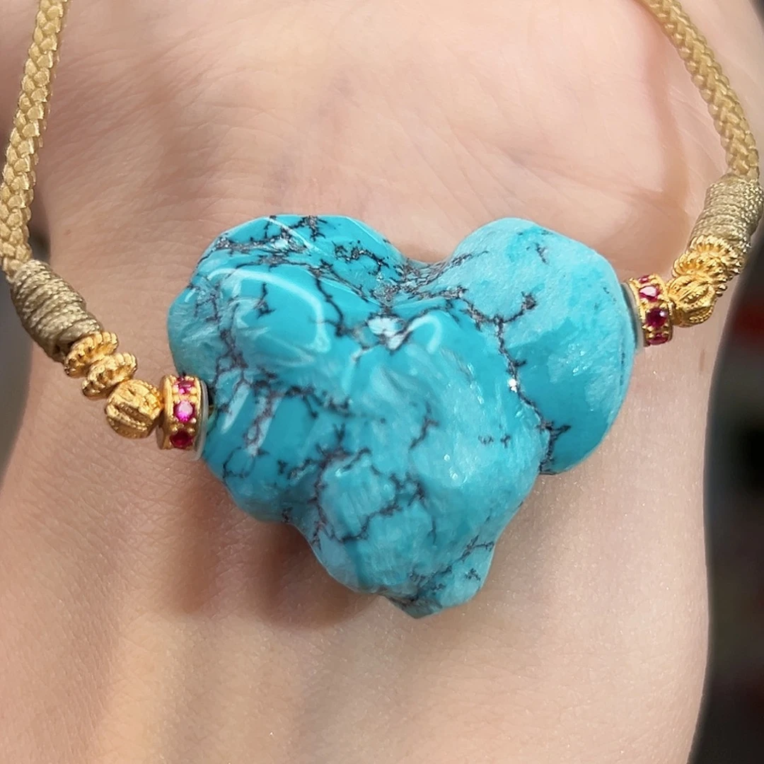 绿松石未镶嵌珠宝奇石