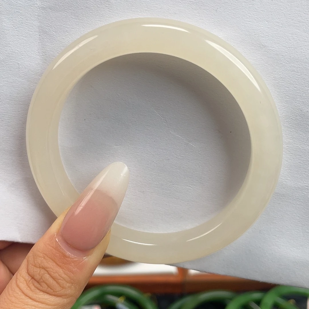 和田玉未镶嵌手镯冰藕粉！56