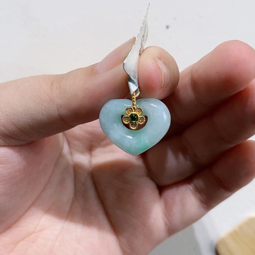 【闪购商品】颈饰未镶嵌翡翠