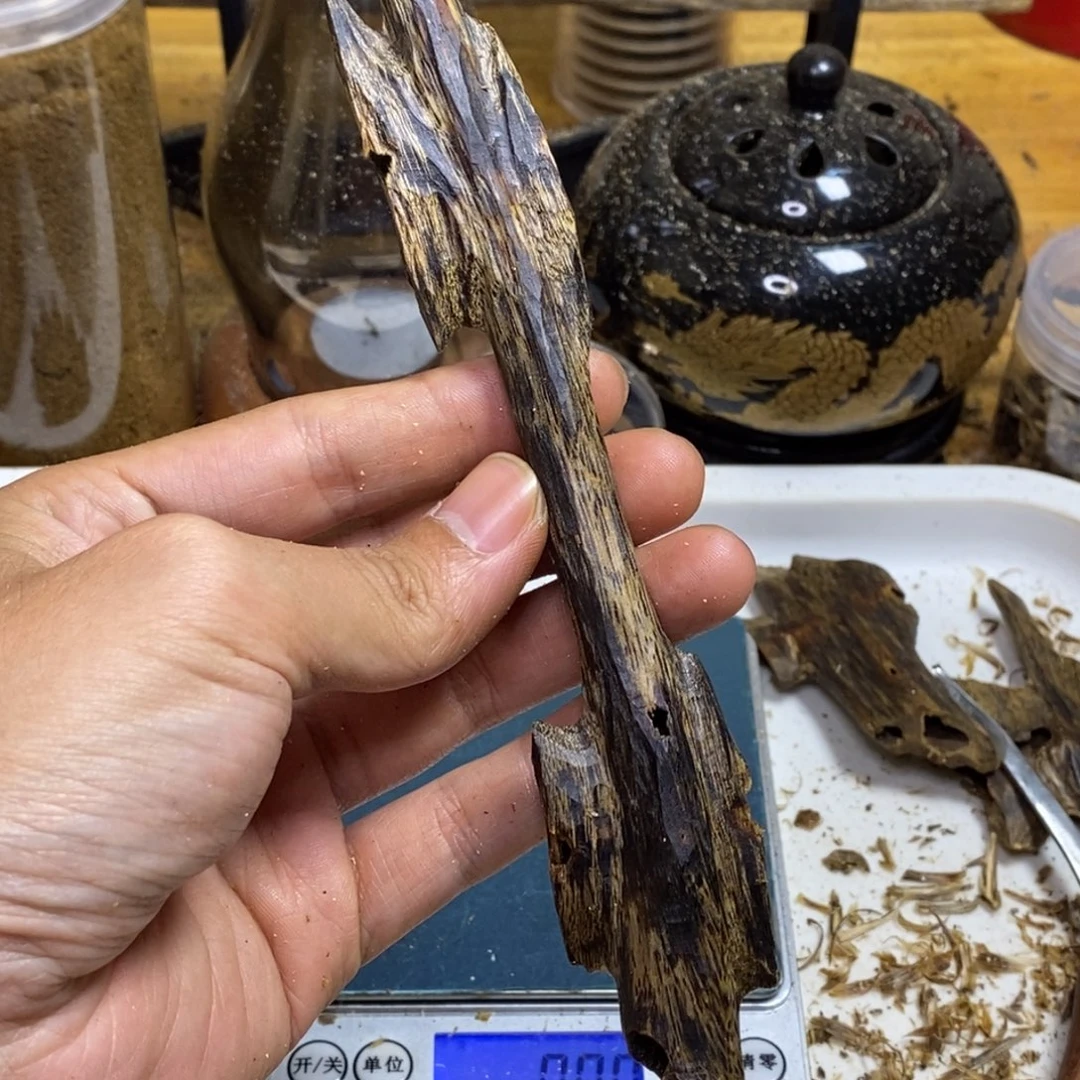 沉香高油香薰白棋15克