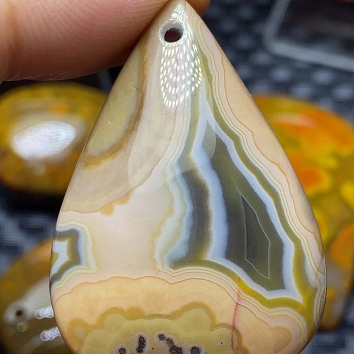 玛瑙/玉髓颈饰未镶嵌用****6