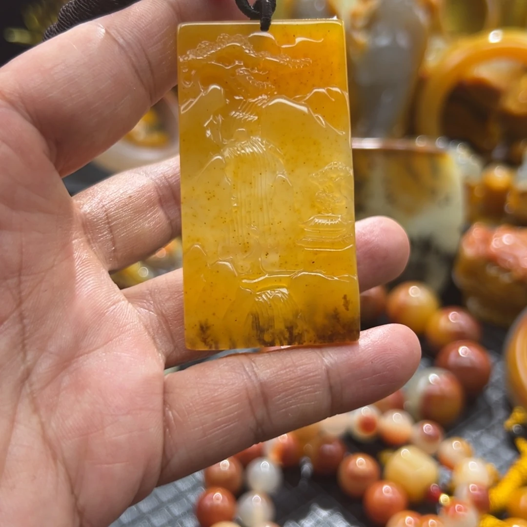 石英质玉未镶嵌颈饰