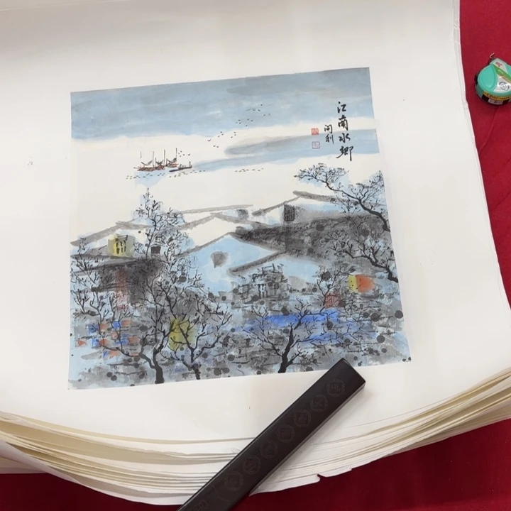 国画花鸟等图案为一体