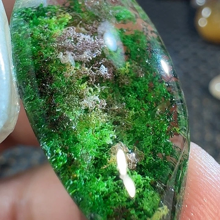 未镶嵌颈饰水晶芭****n