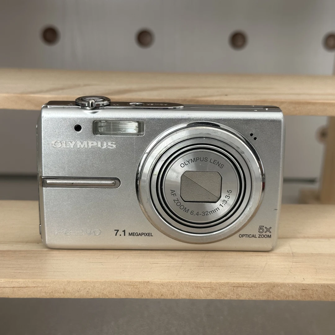 95新 Olympus/奥林巴斯 奥林巴斯fe280银710万像素5倍变焦