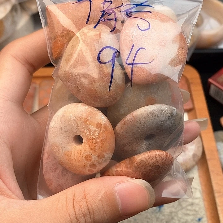 硅化玉颈饰未镶嵌倩*