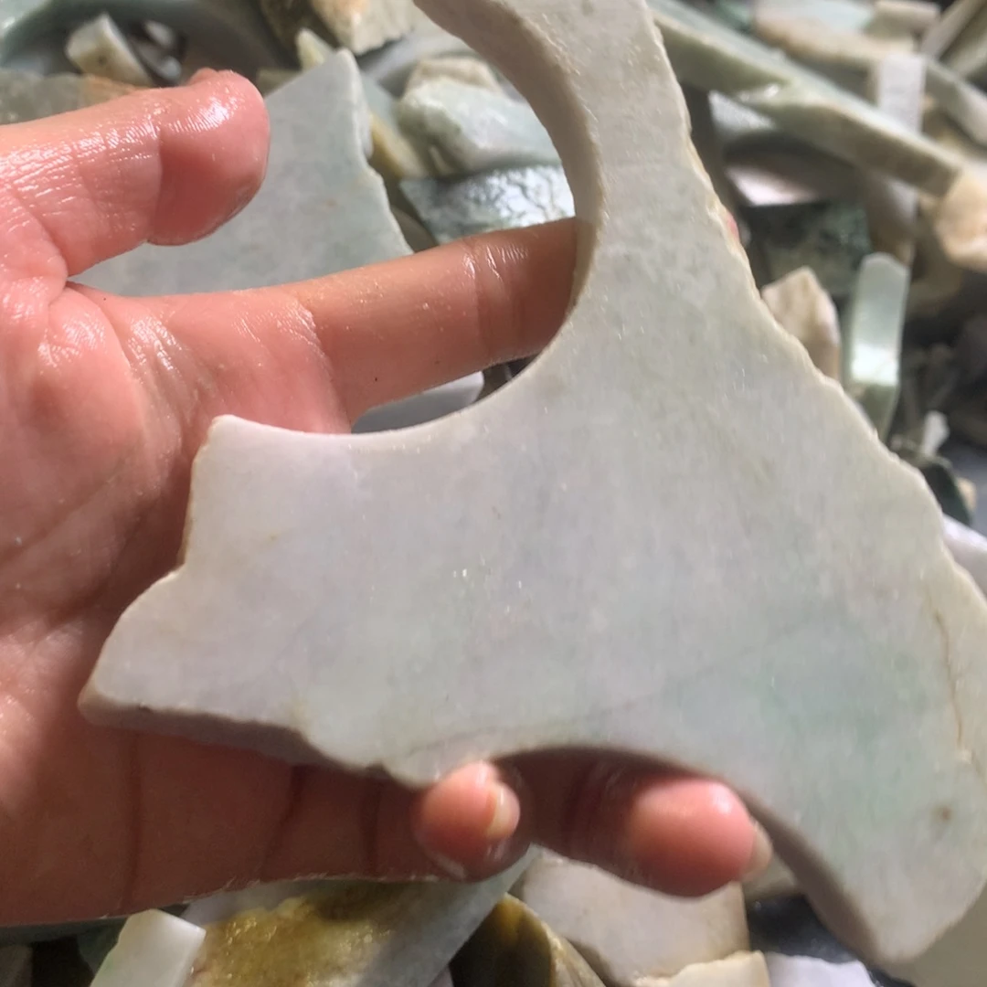 翡翠颈饰未镶嵌缅甸翡翠