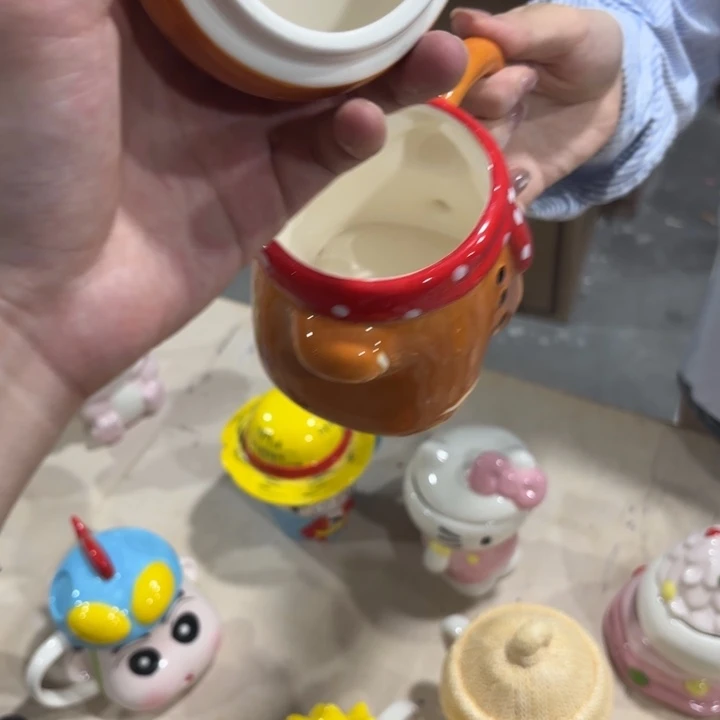 摆件我在外面吃饭了哈哈哈哈