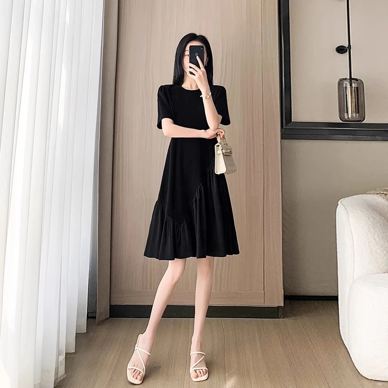 夏季新款小黑裙赫本风黑色连衣裙女气质减龄显瘦小个子A字裙子女