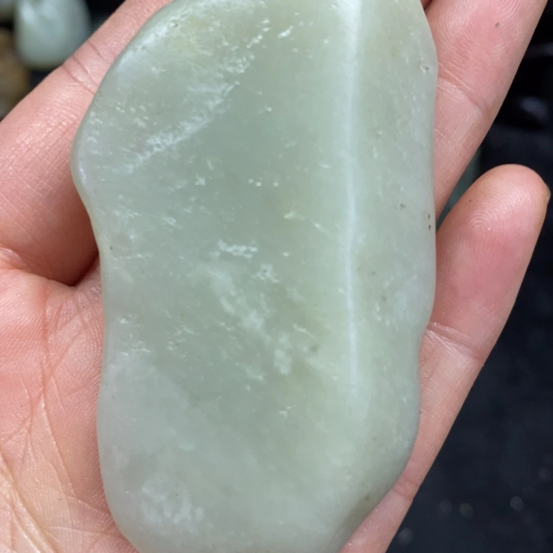 未镶嵌和田玉摆件