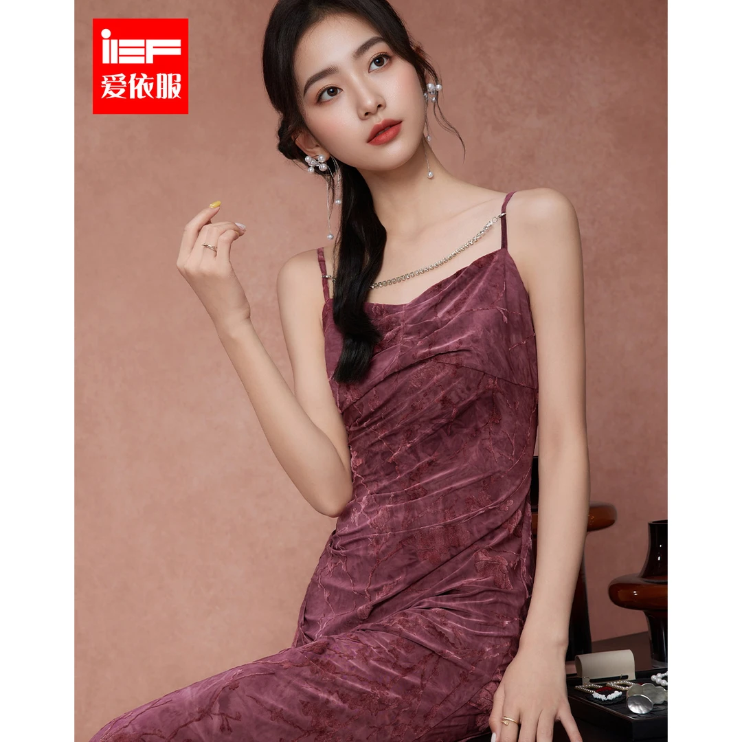 IEF/爱依服裙子2025夏秋新款法式轻熟风印花植绒收腰显瘦吊带长裙