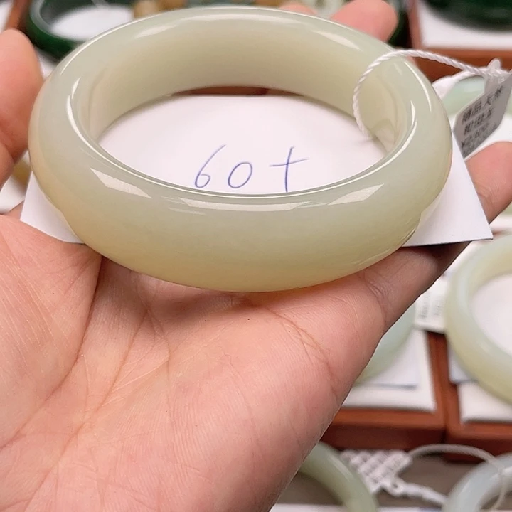 未镶嵌手链和田玉