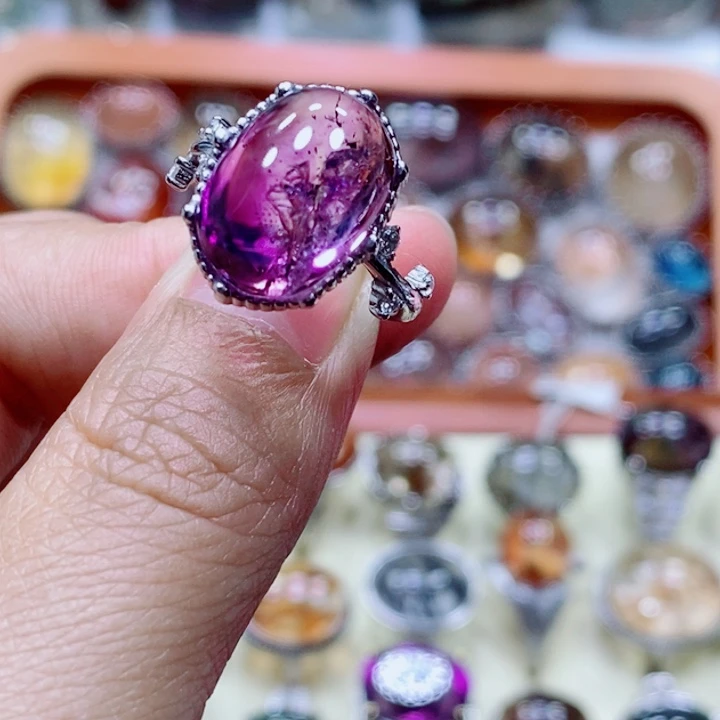 未镶嵌颈饰水晶?****?水晶