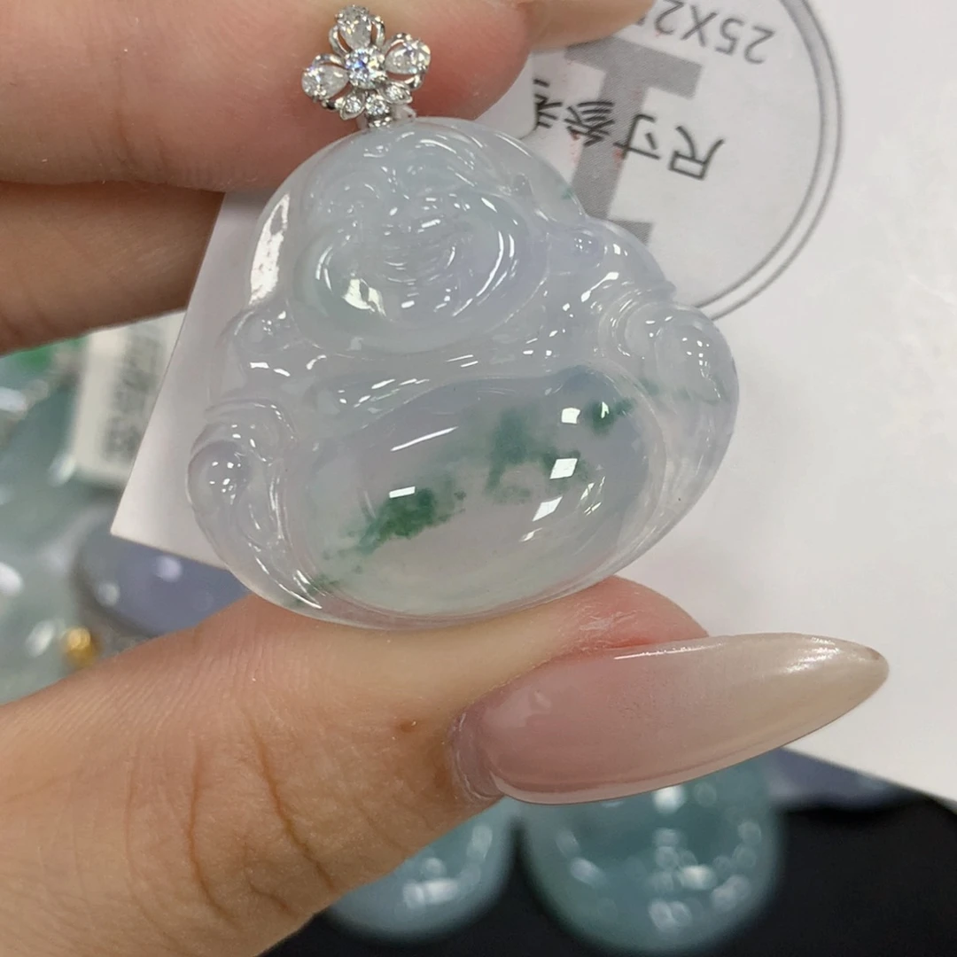 颈饰18K金镶嵌翡翠