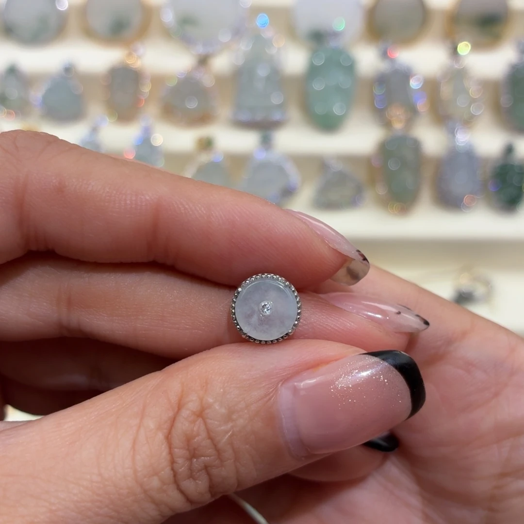 翡翠银S925镶嵌颈饰路路通