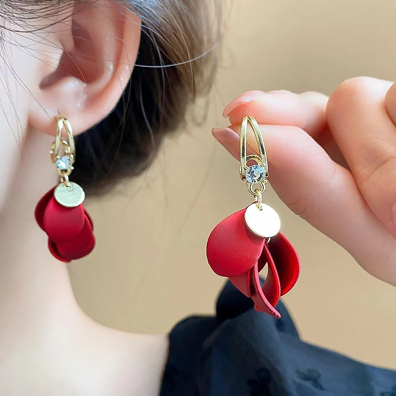 银针镶钻水滴花瓣耳环港风复古气质耳钉新款耳饰批发女花瓣元素