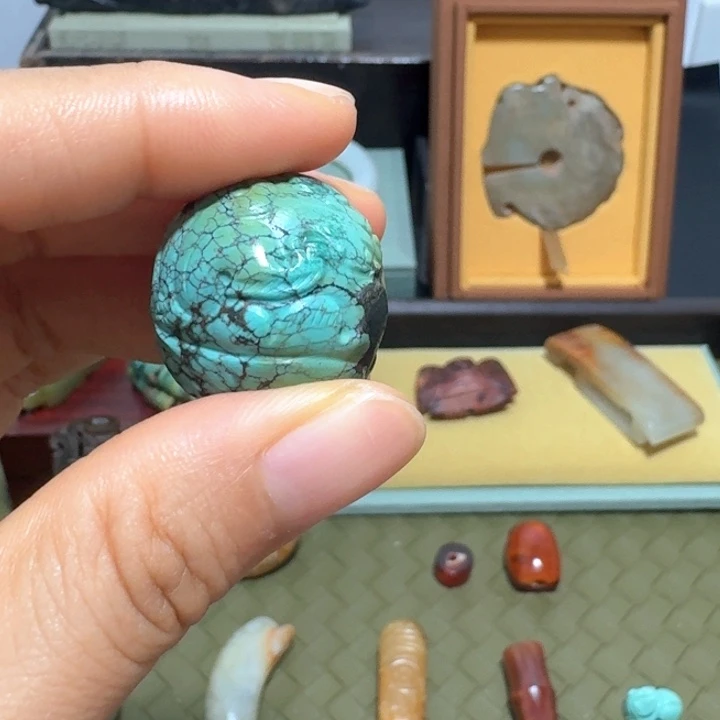 青***瓷颈饰未镶嵌和田玉