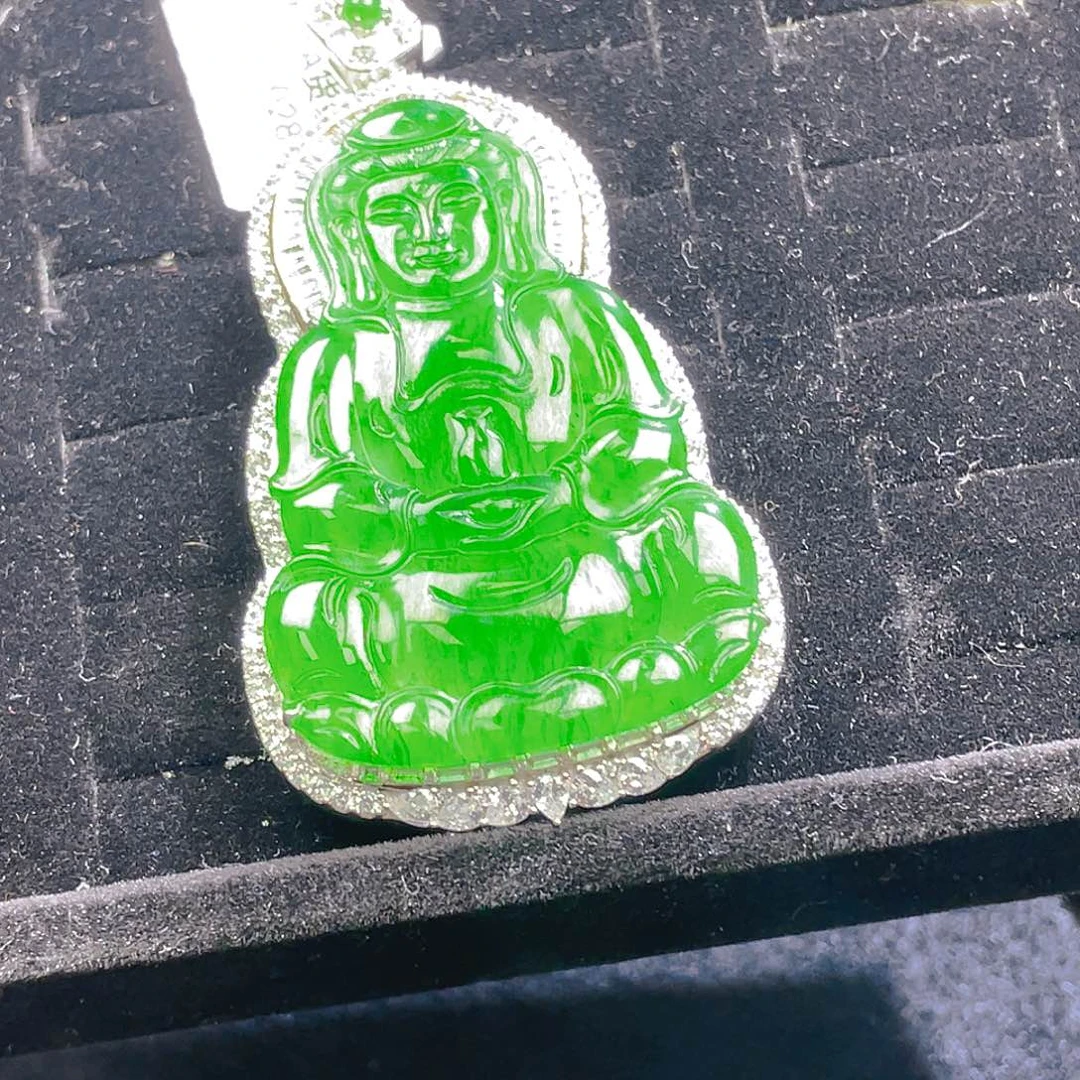 翡翠颈饰未镶嵌9，