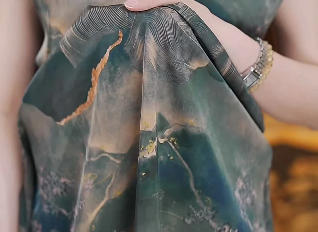 杭州原版正品2025年新款气质高端优雅显瘦高级感显白连衣裙女