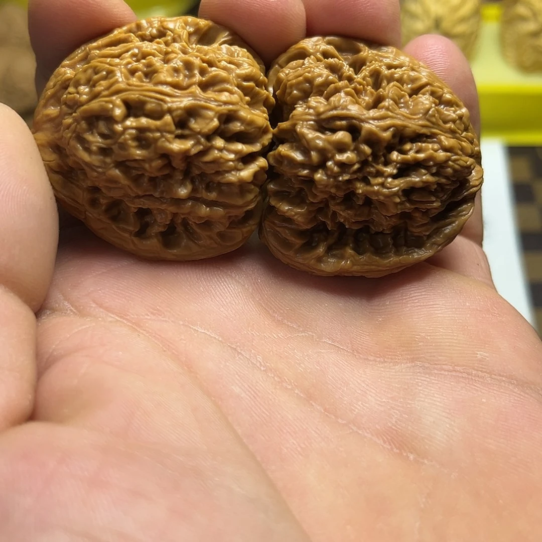 文玩核桃吊坠许****宝南疆石