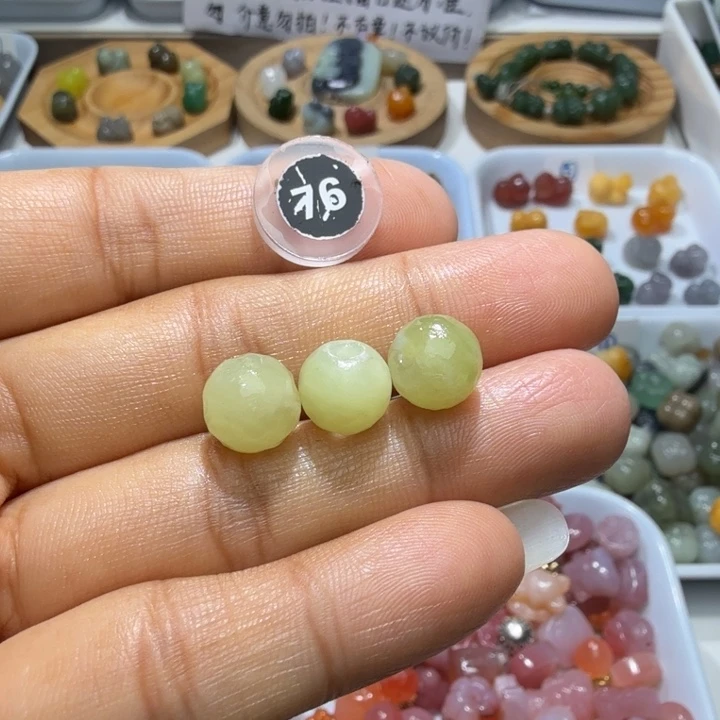 和田玉未镶嵌珠宝奇石