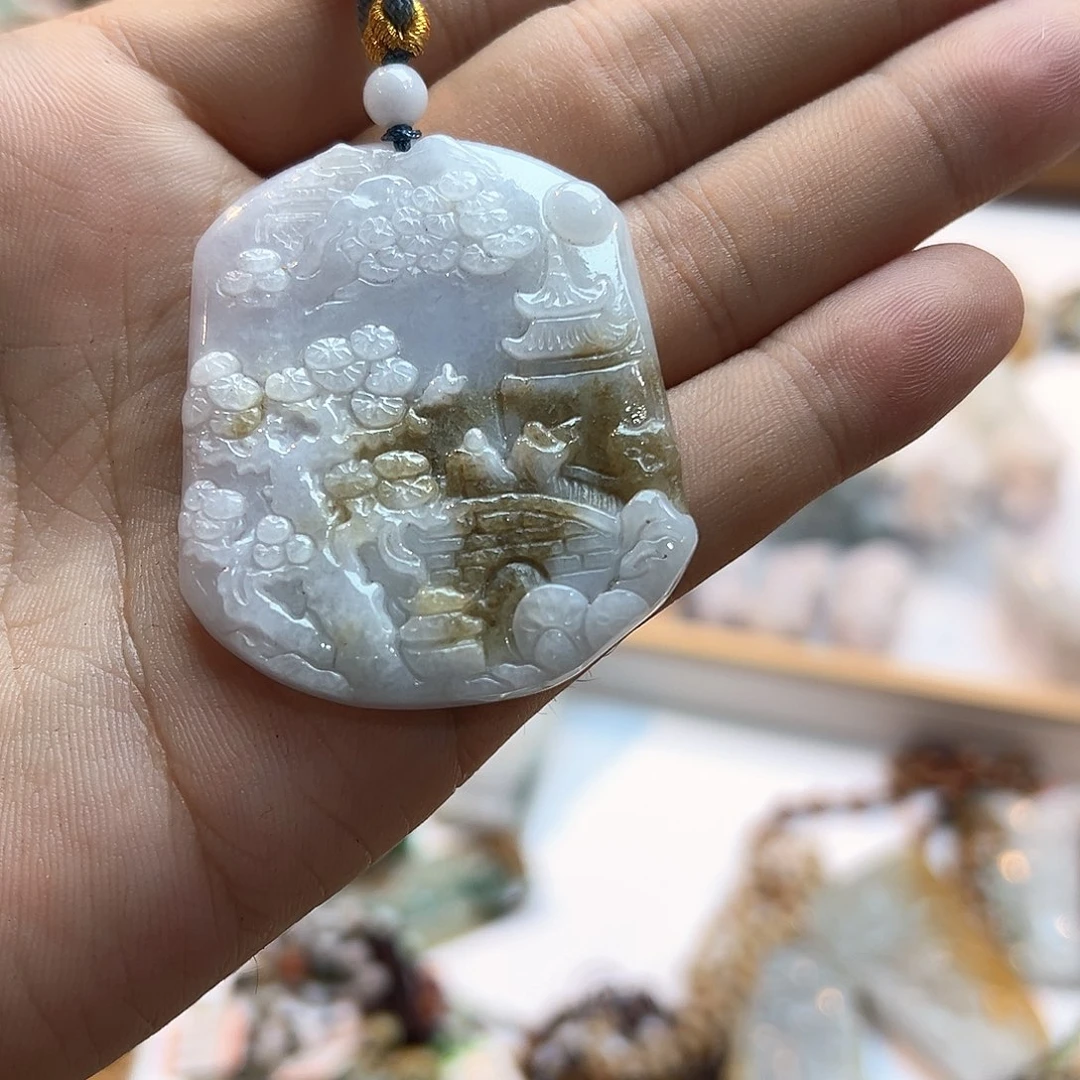 翡翠未镶嵌颈饰挂件