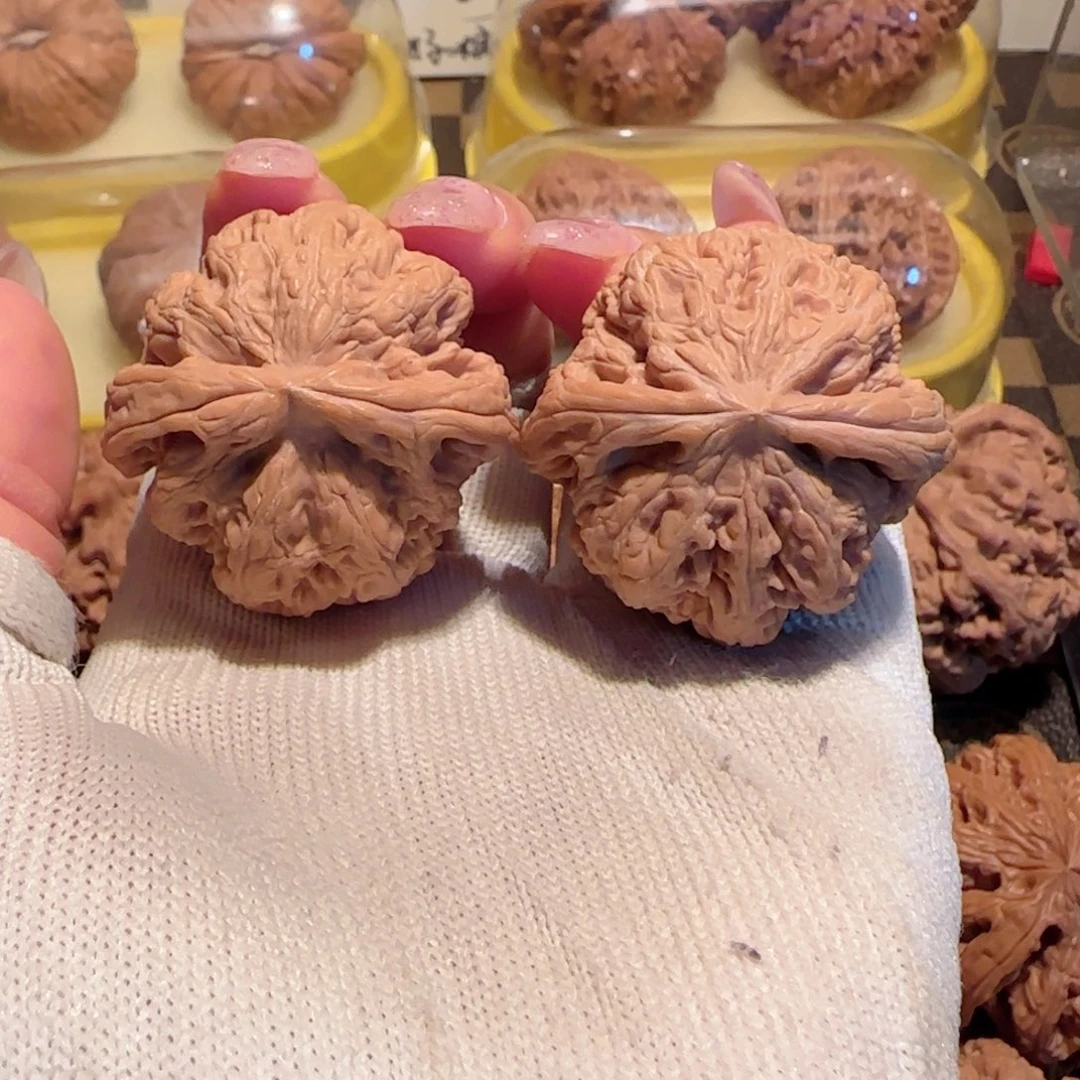 文玩核桃把件38全品大粗筋