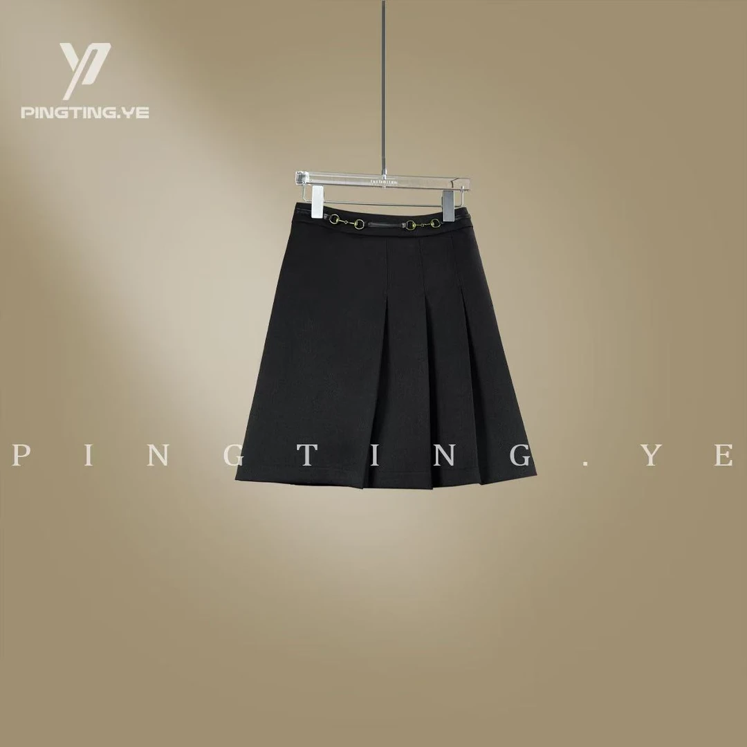 PINGTING.YE马蹄扣设计压褶时髦小众减龄五分半身裙PT2638