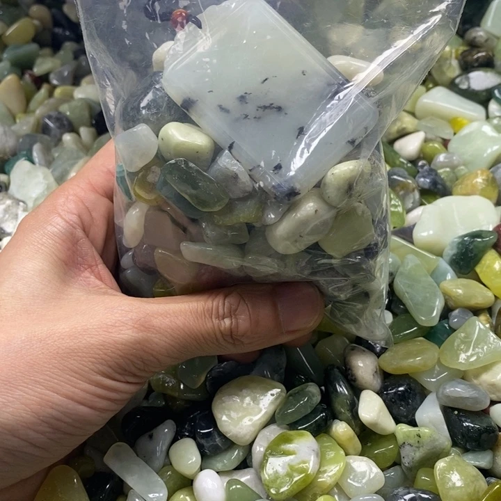 蛇纹石玉鱼缸石未镶嵌