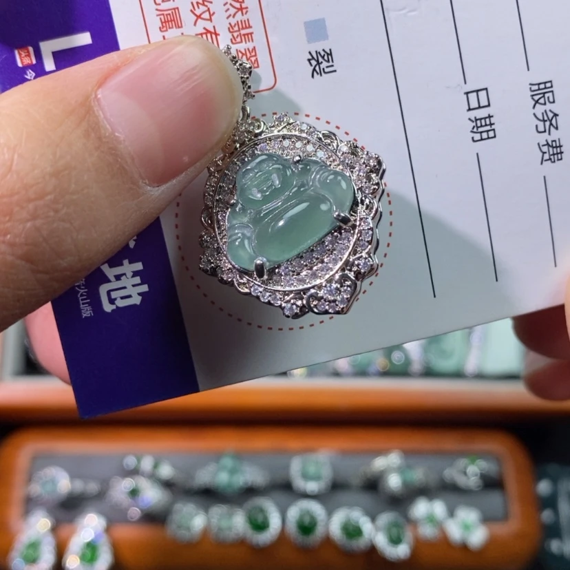 【闪购商品】翡翠颈饰未镶嵌天然