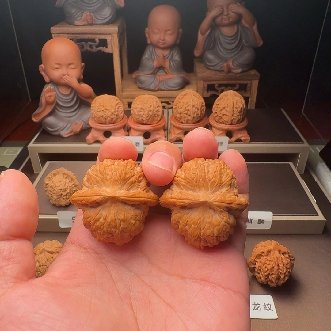 文玩核桃吊坠血麒麟40.5全品白茬精对