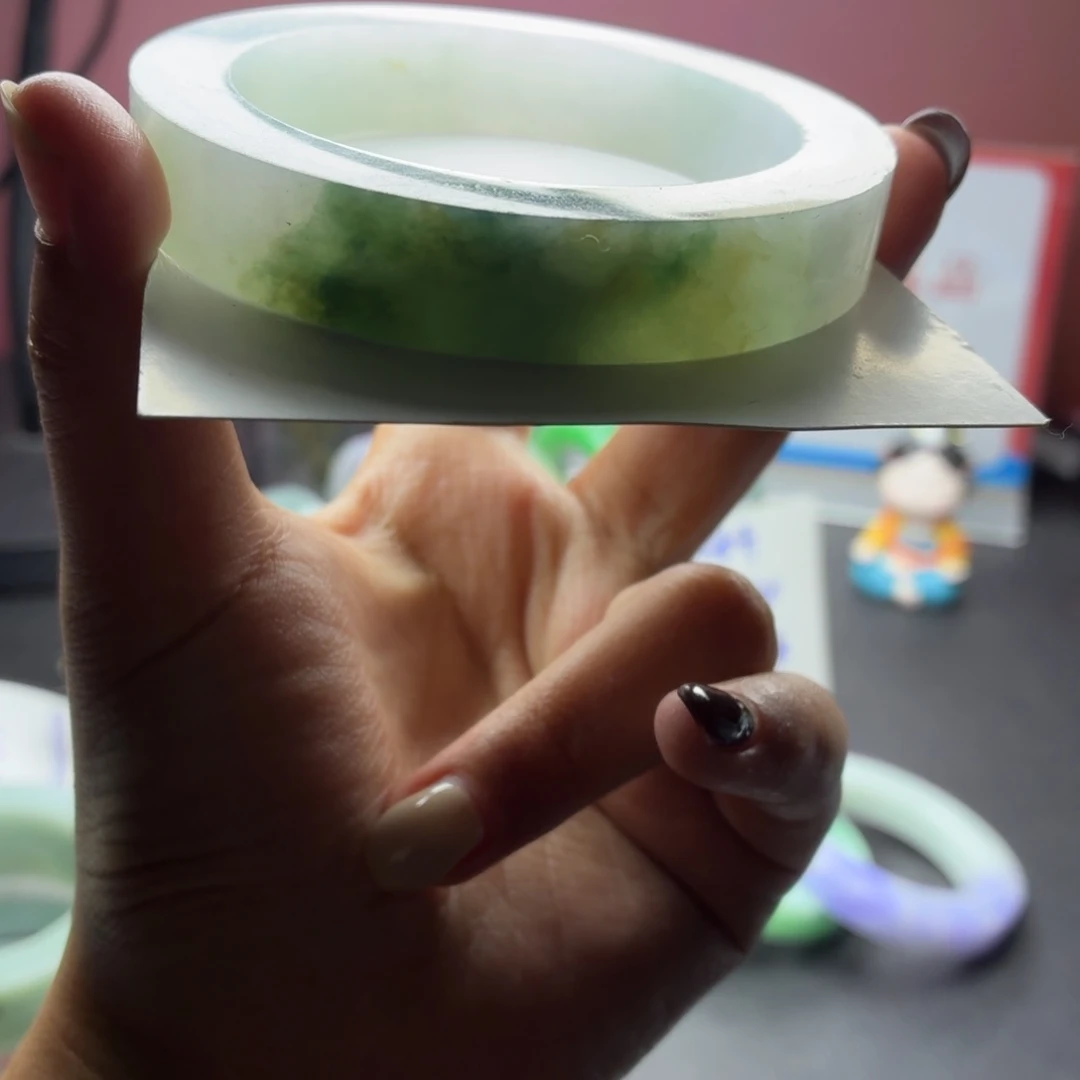 l***a定制翡翠未镶嵌翡翠