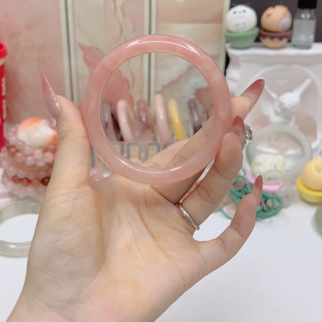 ****.石英质玉未镶嵌手镯