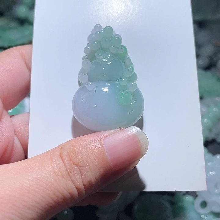 颈饰未镶嵌翡翠天