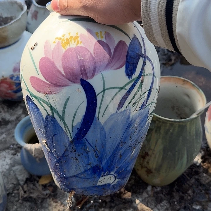 微瑕景德镇手工陶瓷花瓶