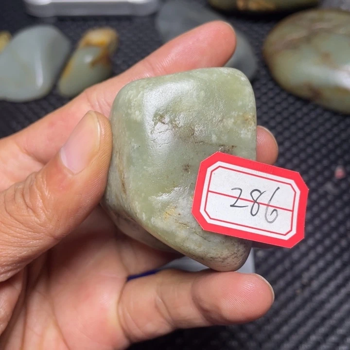 颈饰未镶嵌和田玉286