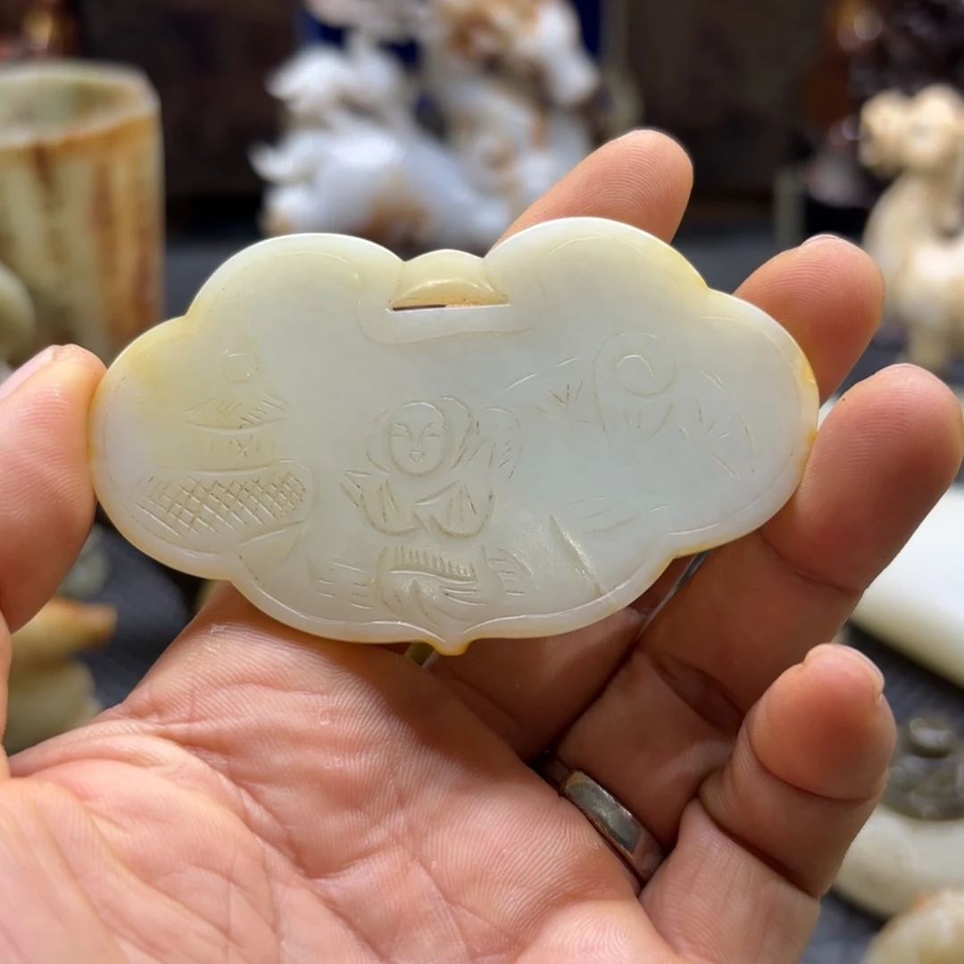 和田玉（糖玉）未镶嵌挂件