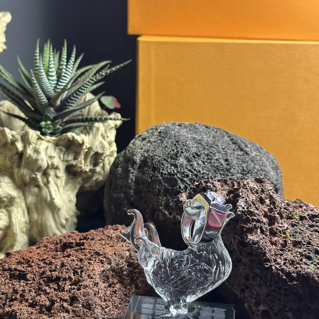 M401-重工戒指（带礼盒多样性发一件）