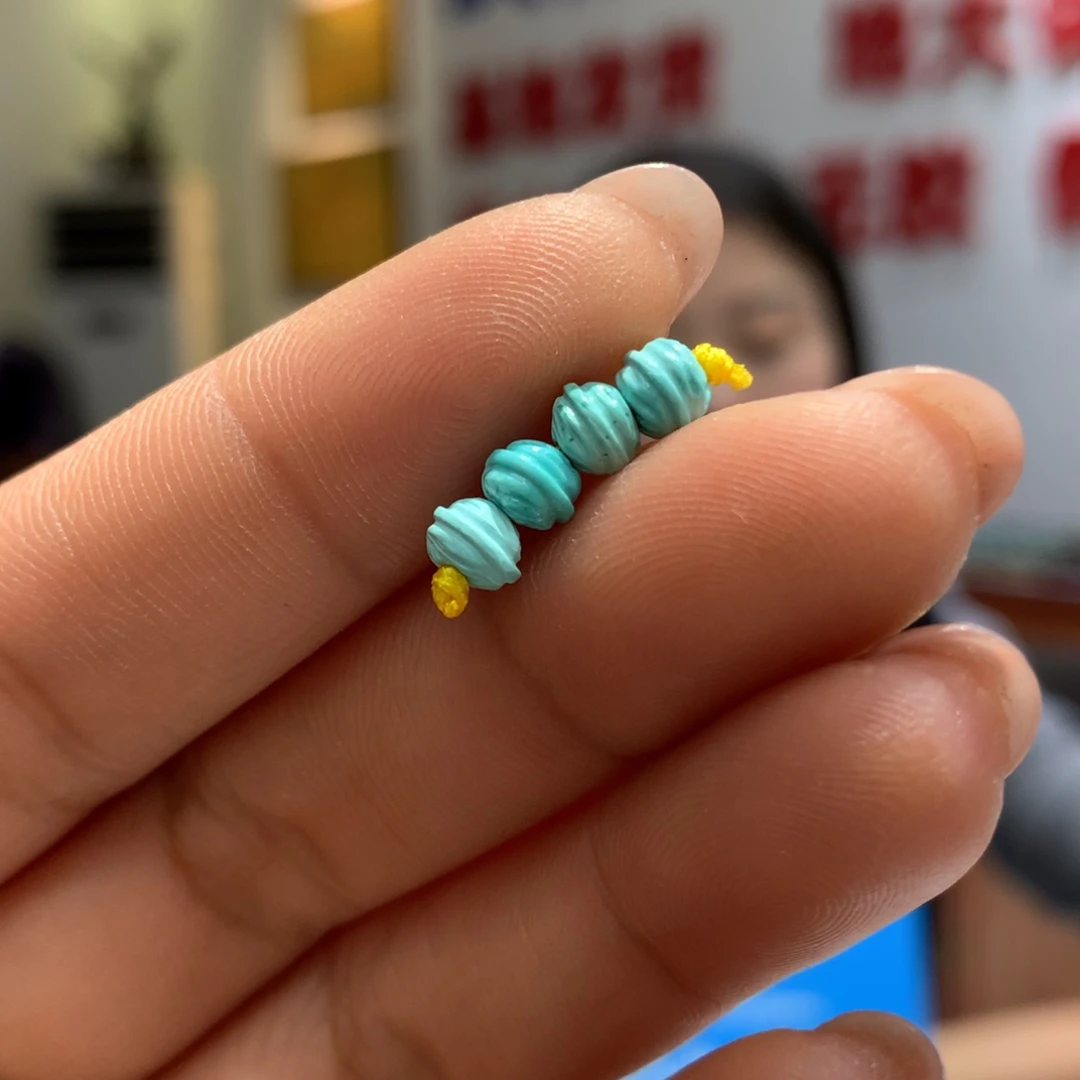 绿松石配饰未镶嵌