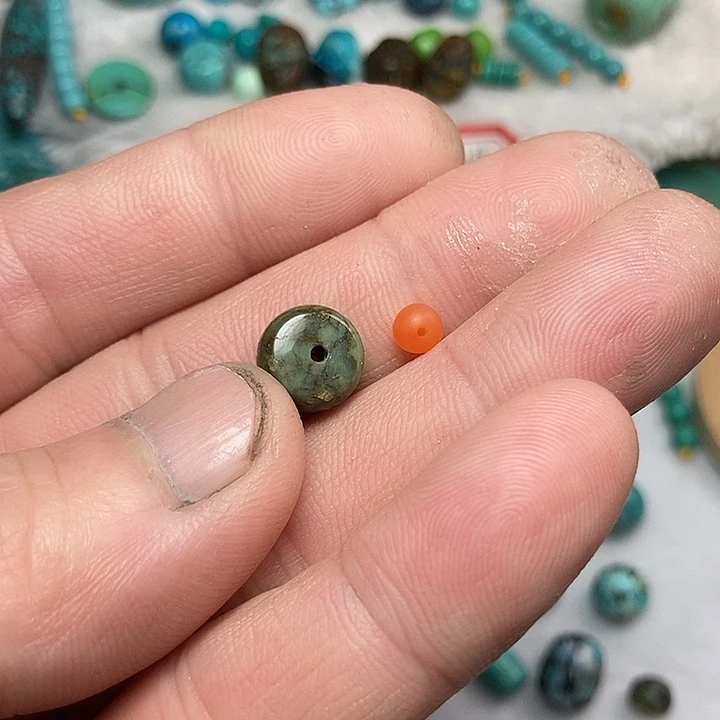 颈饰未镶嵌南红玛瑙