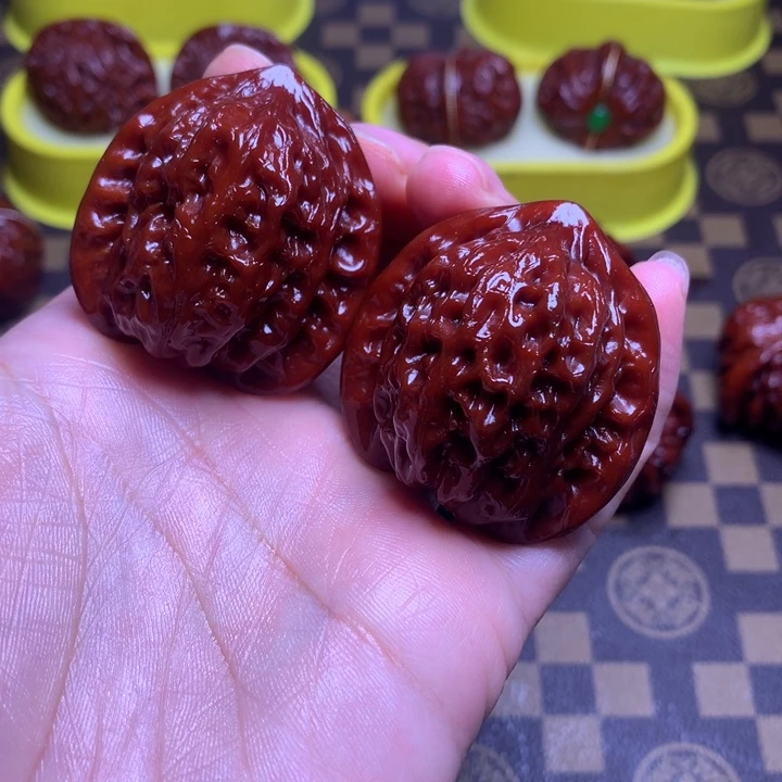 文玩核桃把件公子帽