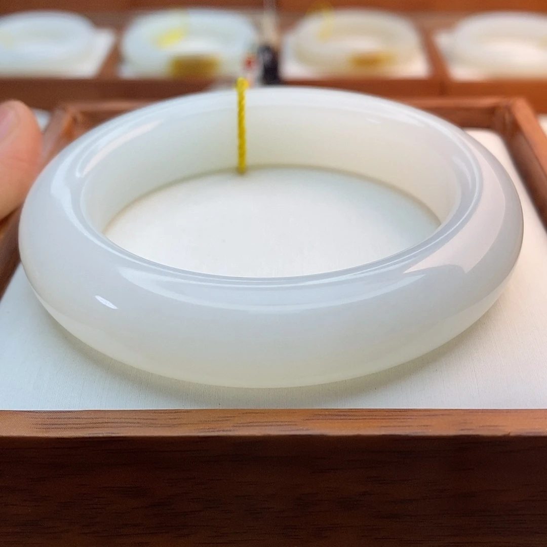 和田玉（白玉）未镶嵌手链