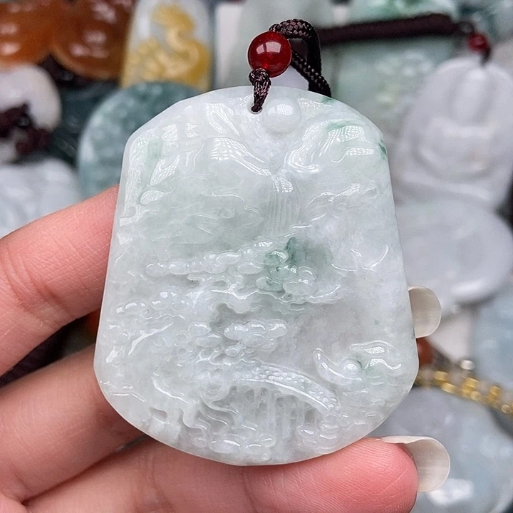 颈饰未镶嵌翡翠翡翠