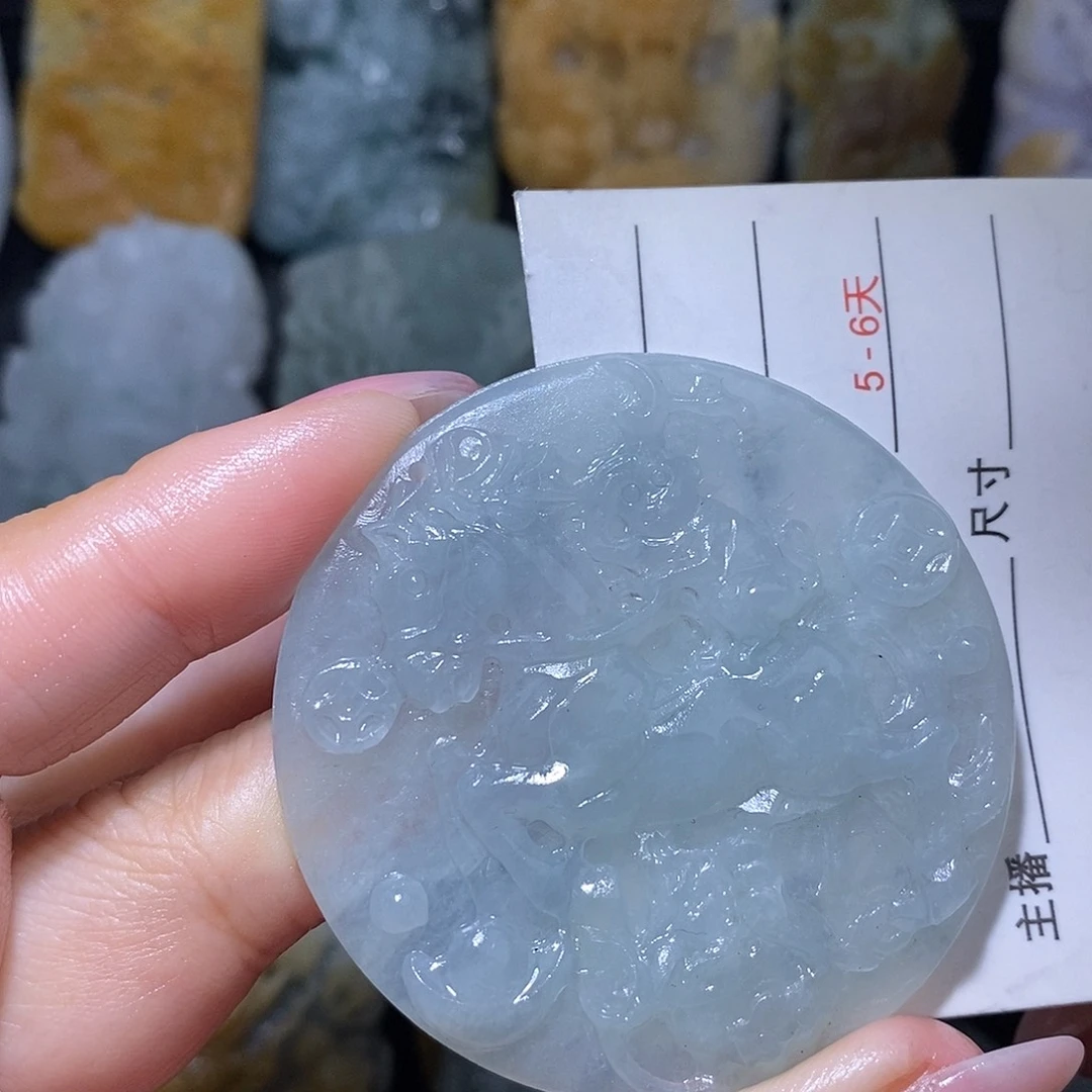 定制翡翠未镶嵌翡翠
