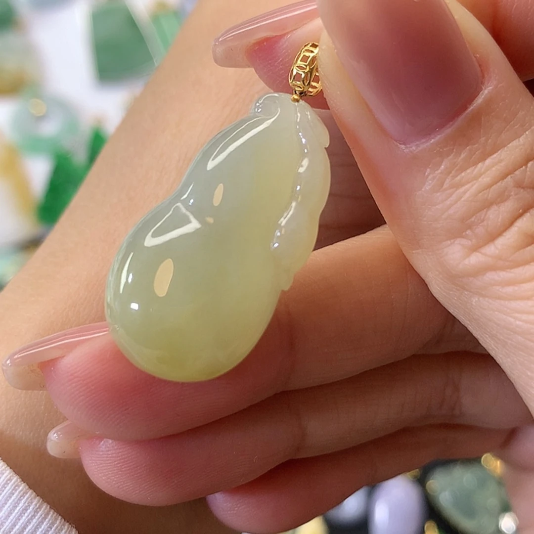 【闪购商品】翡翠吊坠(赠链)18K金镶嵌