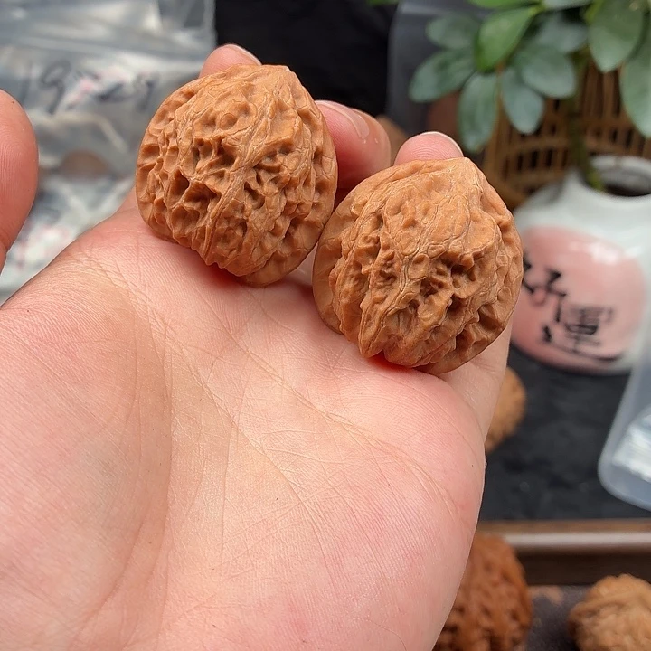 文玩核桃吊坠追龙