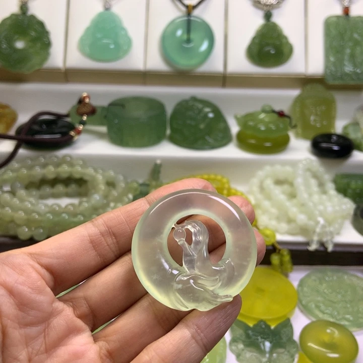 【闪购商品】未镶嵌蛇纹石玉颈饰