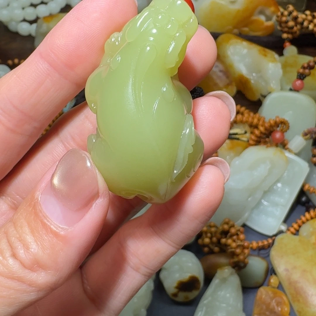 和田玉（糖玉）未镶嵌挂件