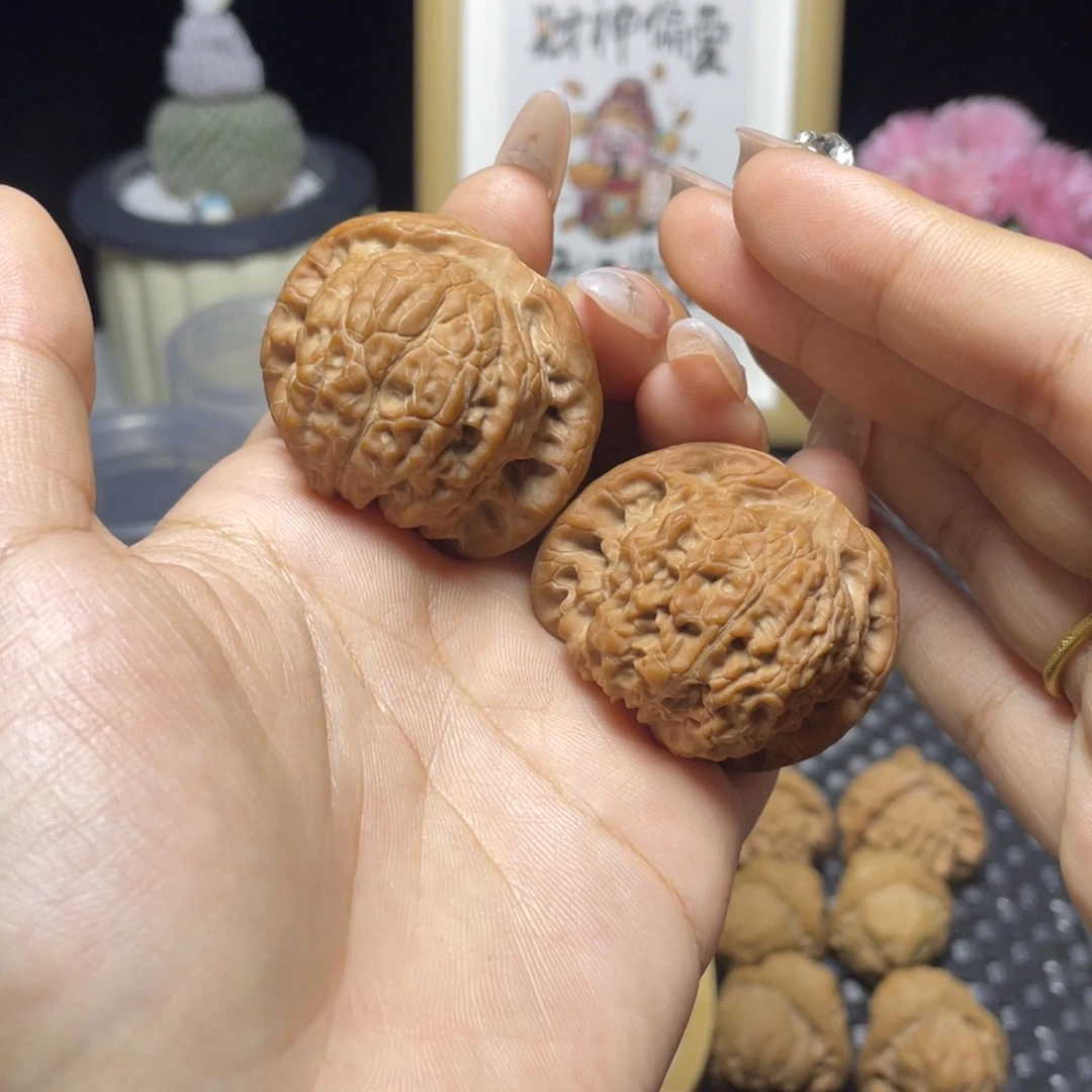 吊坠文玩核桃血麒麟43全白茬