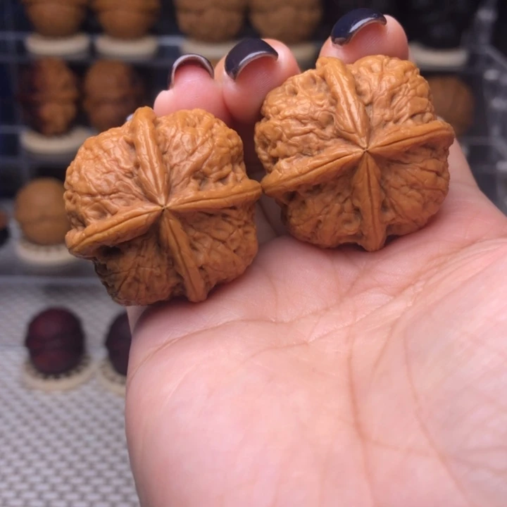 文玩核桃把件20号舍利子四楞35尺